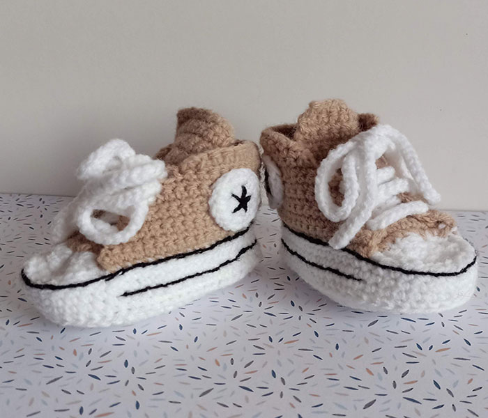 Patucos para Bebé Recién Nacido tipo Converse, 0-3 meses Beige. Handmade.  Crochet. España : : Productos Handmade